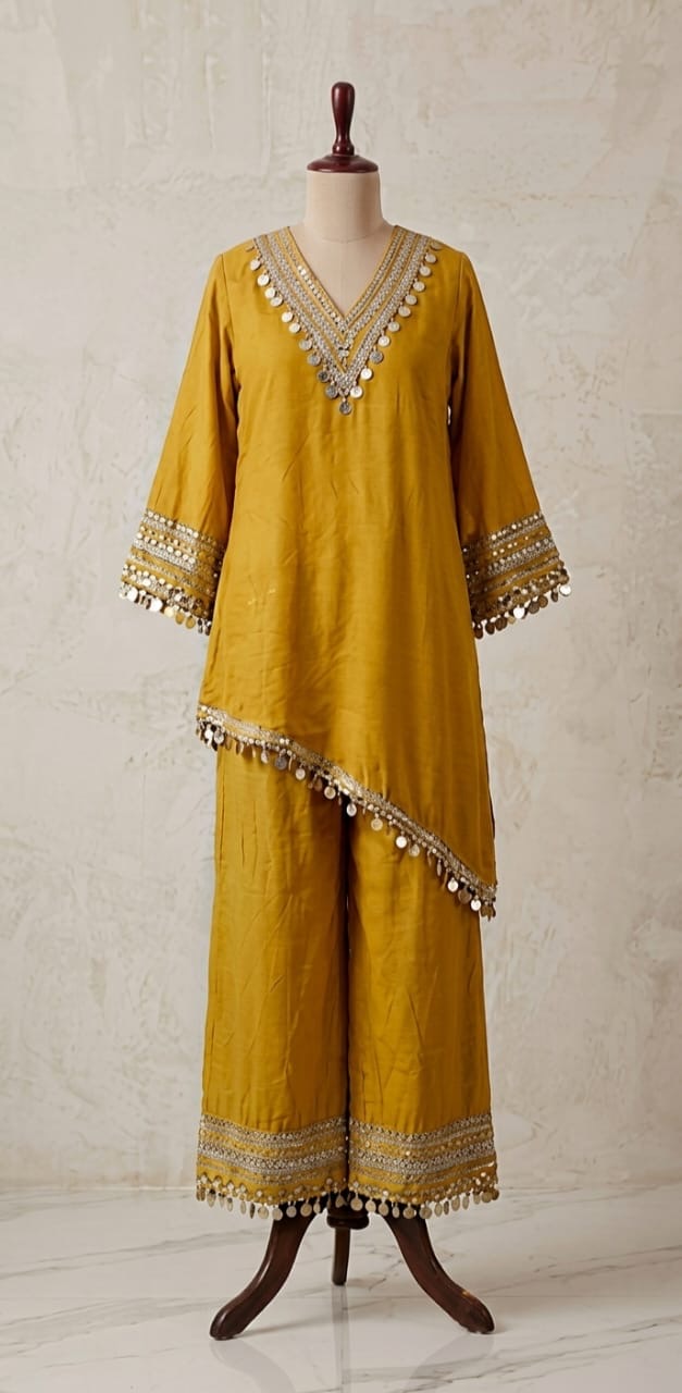 Two piece Kurtha